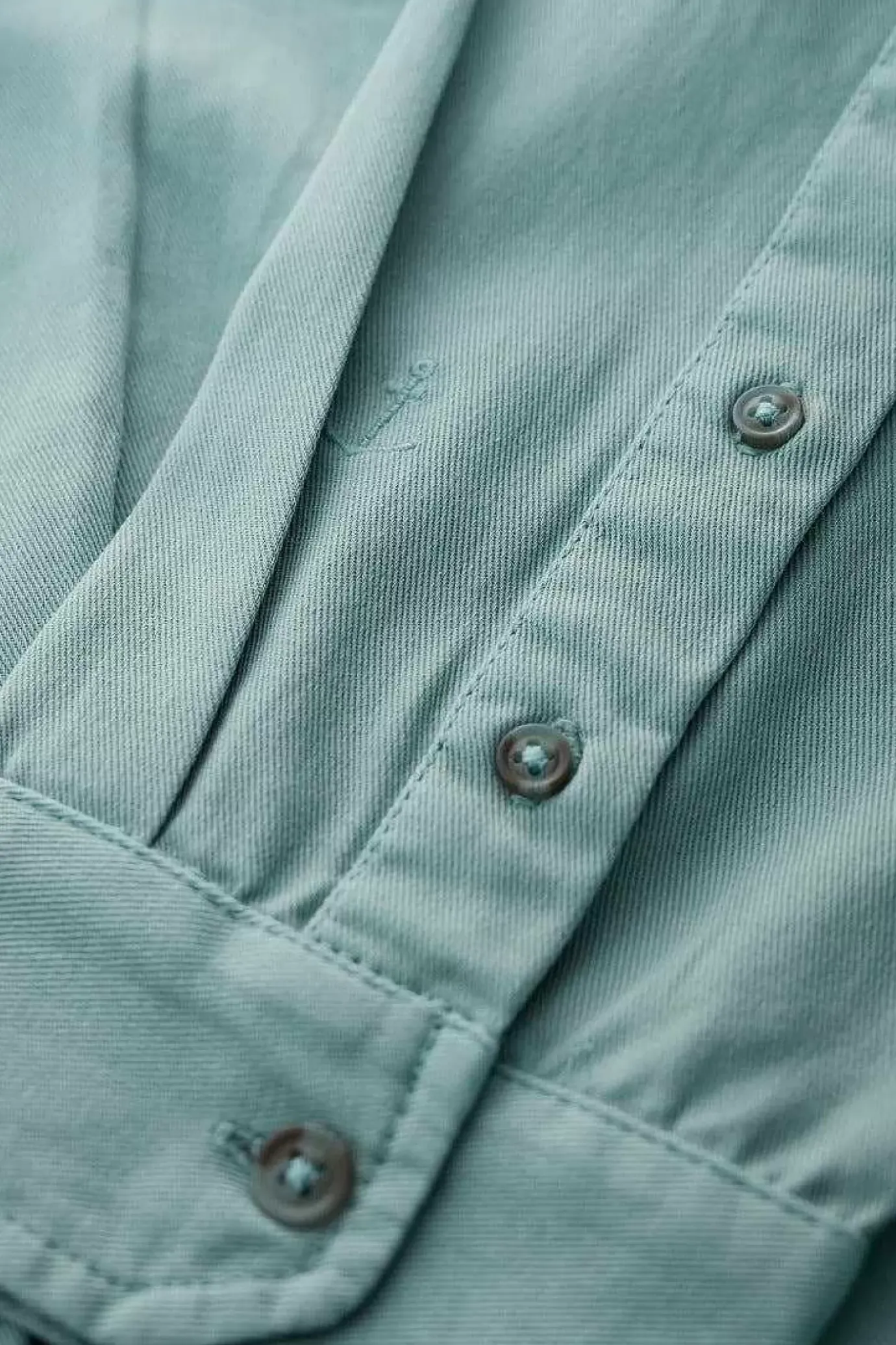 Seasalt Cornwall Men's Jackdaw Cotton Twill Shirt (Gots)<Men Tops & T-Shirts