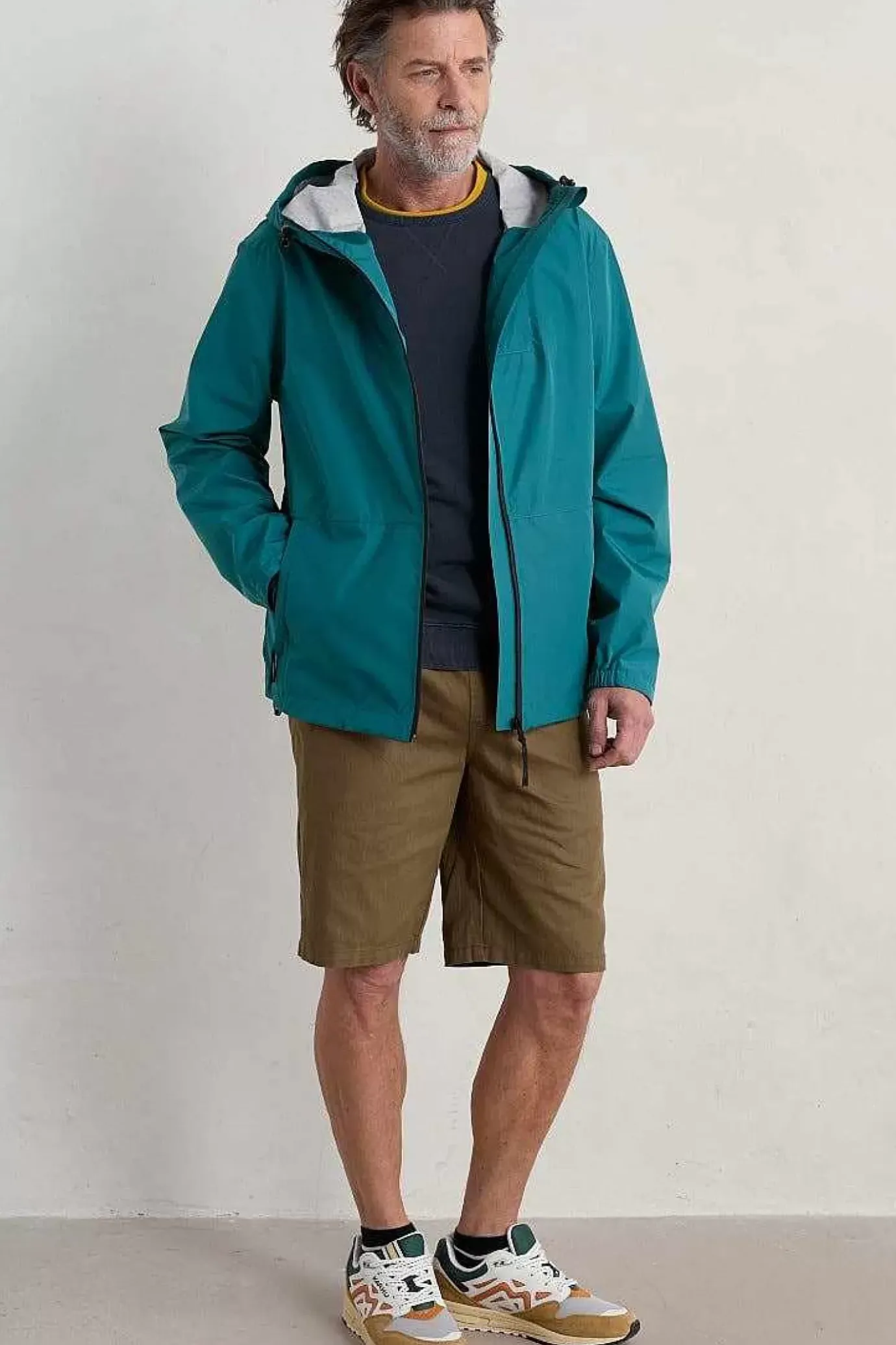 Seasalt Cornwall Men's Sailing Time Lightweight Waterproof Jacket<Men Coats & Jackets