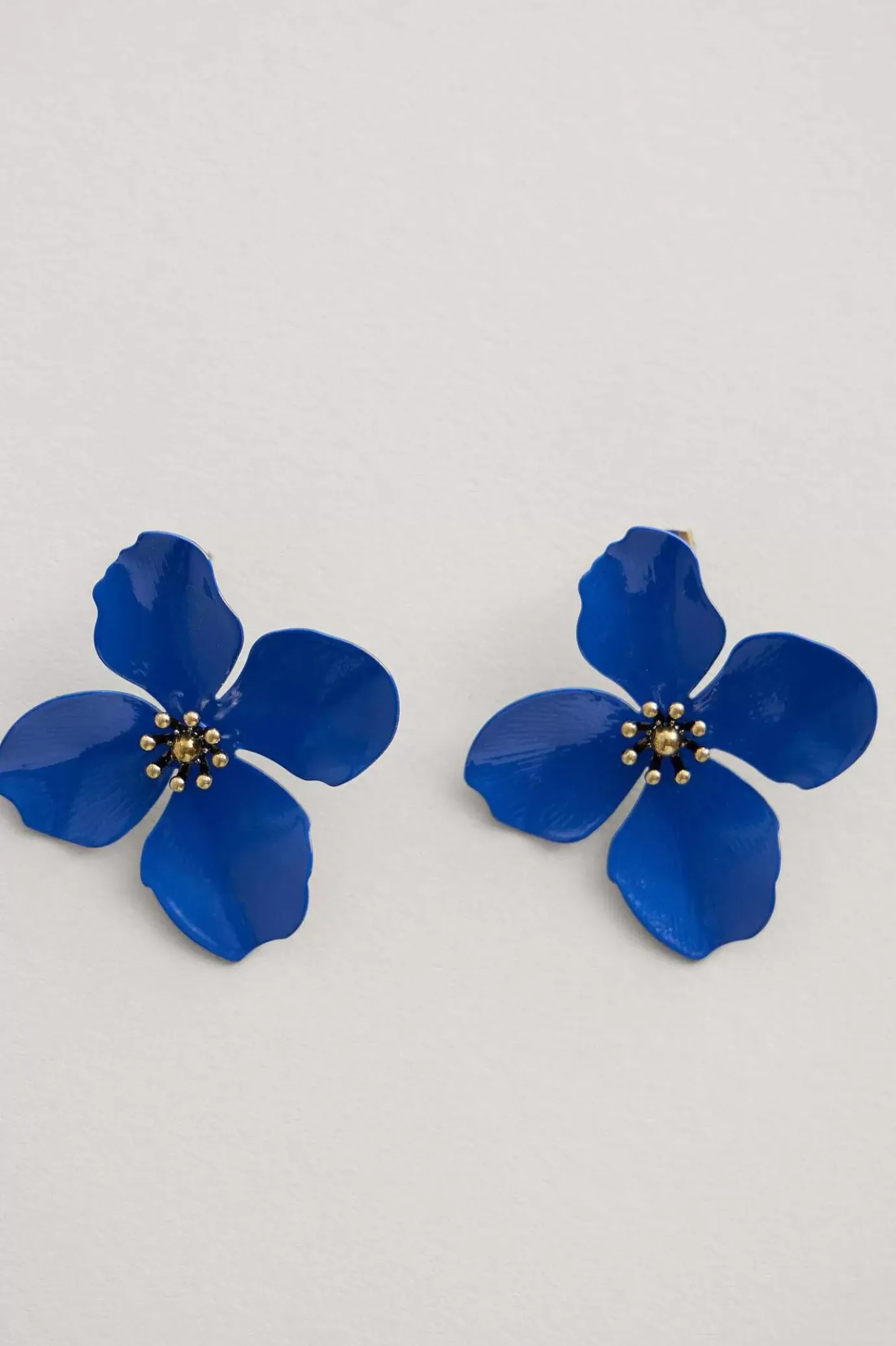 Seasalt Cornwall Pollinator Flower Stud Earrings<Women Jewellery